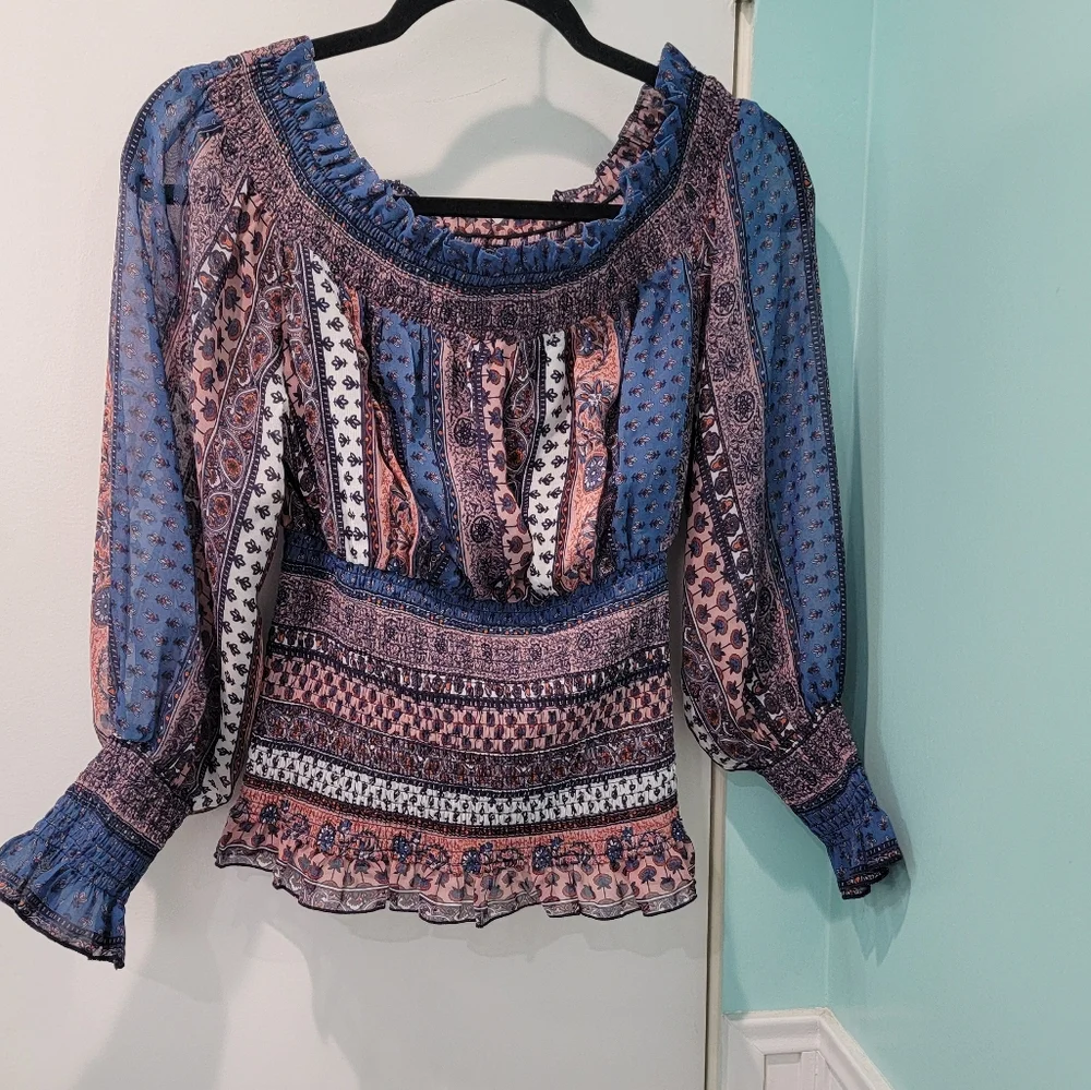 Venus size small blue smocked off the shoulder blouse - Picture 1 of 4